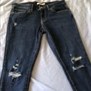 Levi’s 711 skinny jeans